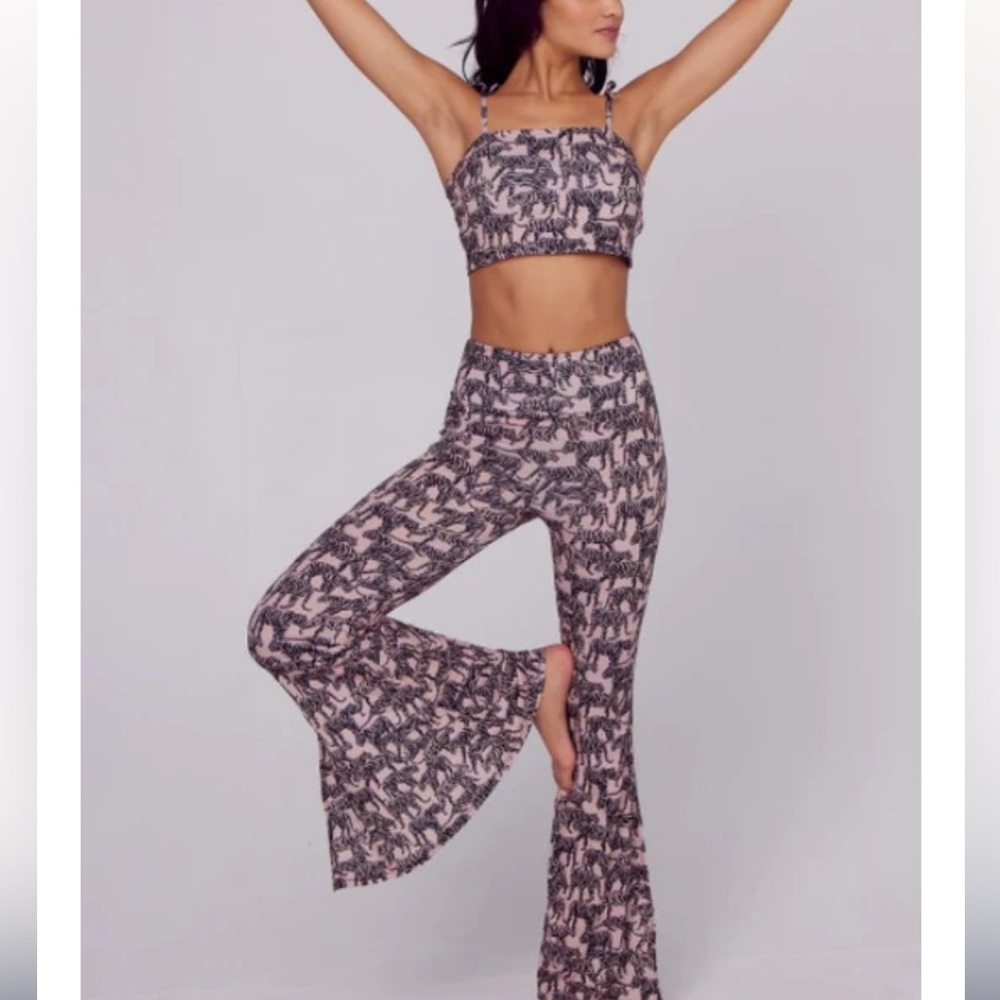 NWOT Free people Movement X Onzie yoga set